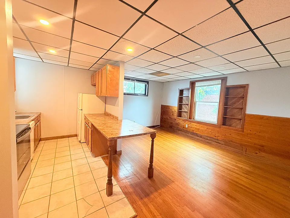 1211 Commonwealth Ave #2B