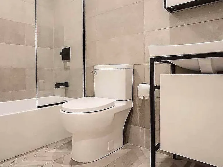 826 Saint Johns Pl #2R — Photo 8