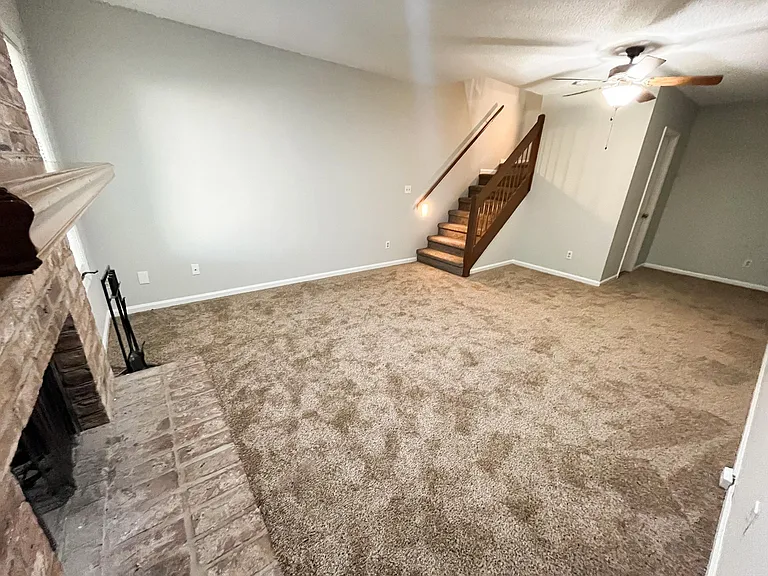 193 Kinloch Ct — Photo 39