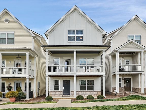 2nd image of 638 Parkvue Place Dr