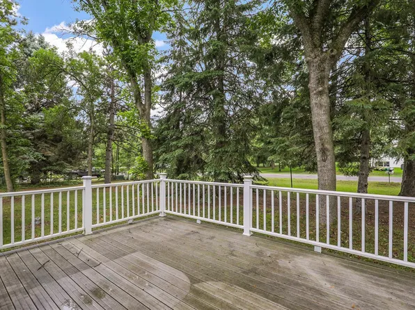 39789 Nez Pierce Ln, North Branch, MN 55056