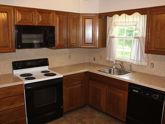 4th image of 2508 Woodview Dr