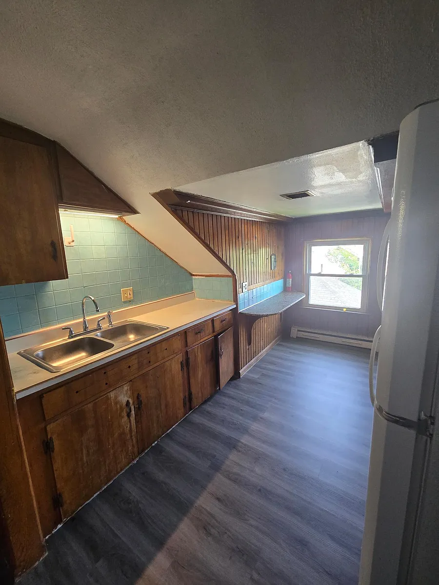 Building Photo - 353 Kenilworth Ave #6