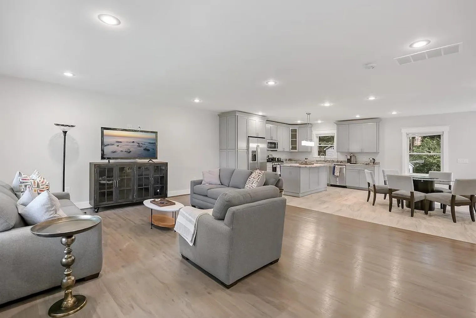 5 bed, 5.0 bath, $11,523 — Photo 1