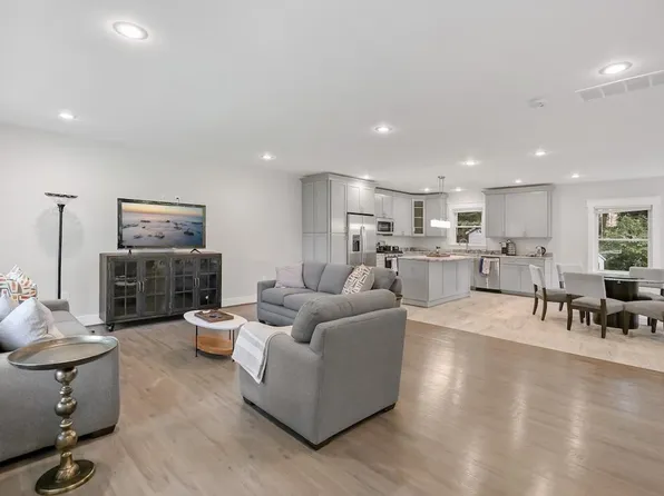 4400 Weyburn Dr Floor 1-ID1395478P, Annandale, VA 22003