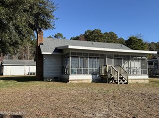 991 Pinecrest Road, Bath, NC 27808