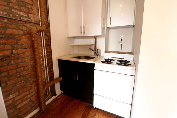 Rented by Superior Homes | media 8