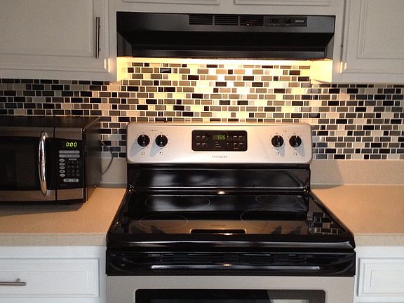 Backsplash kitchen