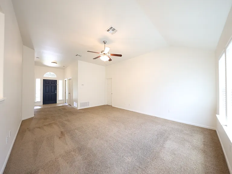 1123 Abbey Rdg — Photo 8