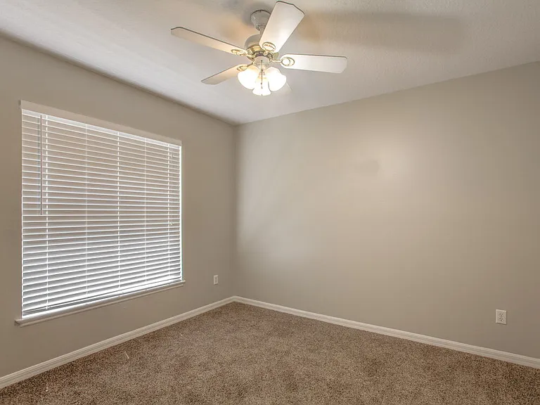 4232 Forest Island Dr — Photo 8
