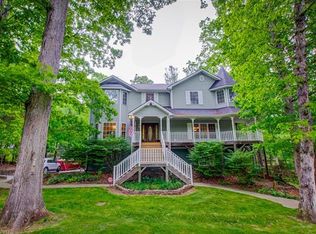3 Trotters Cir, Asheville, NC 28803