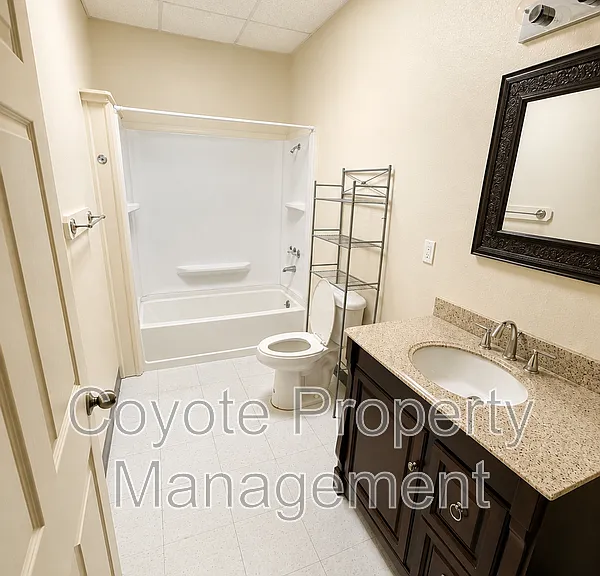 100 E Broadway St — Photo 11