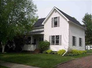 706 S Peach Ave, Marshfield, WI 54449