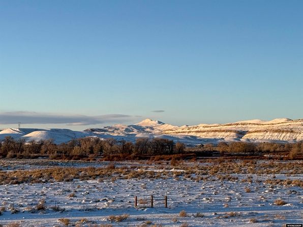 99 Tie Town Rd, Sinclair, WY 82334