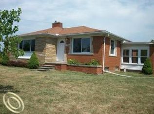 7260 Smiths Creek Rd, Smiths Creek, MI 48074