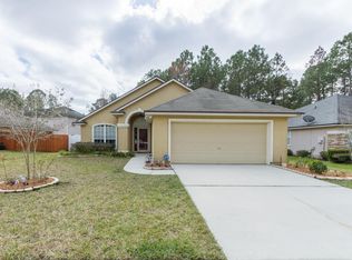 536 Apple Creek Dr, Jacksonville, FL 32218