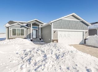 520 13th Ave NW, West Fargo, ND 58078