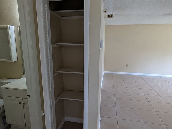Hallway (Bath 1, Closet, Living room)