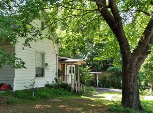 611 N Roseville St, Paris, AR 72855