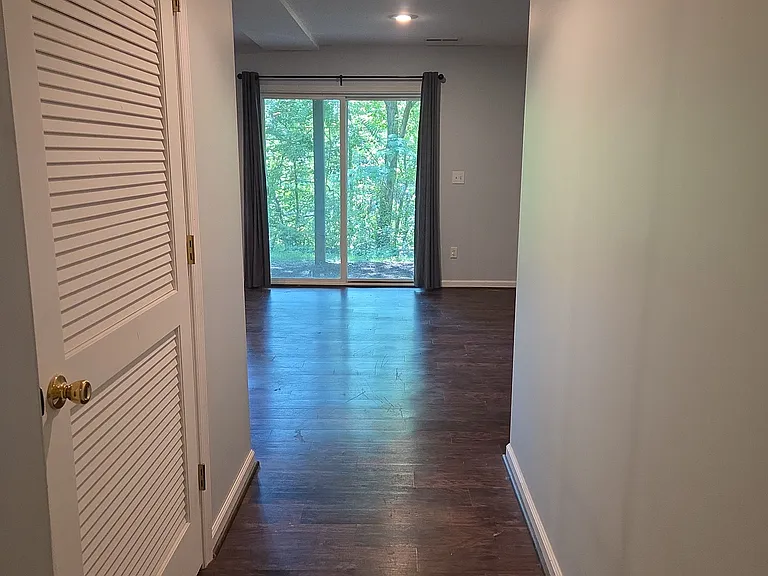 113 Melbourne Park Cir #C — Photo 18
