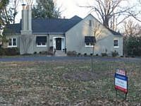 1st image of 426 S Roosevelt Dr