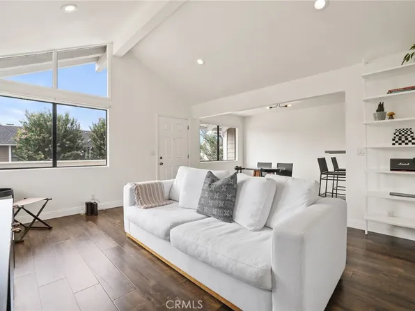 700 W Walnut Ave APT 25, Orange, CA 92868