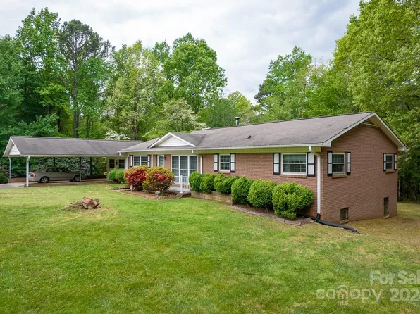 3119 Alden Starnes Rd, Granite Falls, NC 28630
