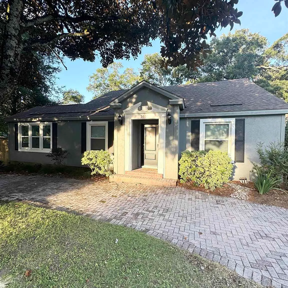4 bed, 2870 sqft, $3,500 — Photo 3
