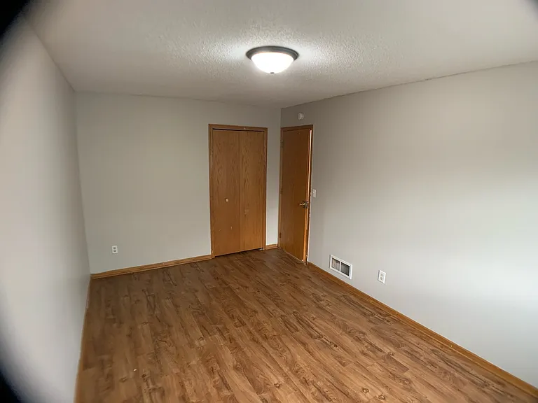9453 Hallmark Ave S — Photo 12