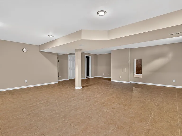 3569 Eskew Ct — Photo 41
