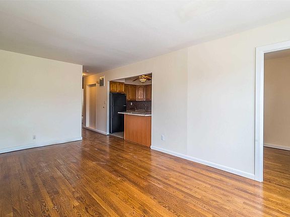 3rd image of 20316 39th Ave