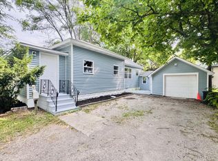 112 Fremont St, Caro, MI 48723