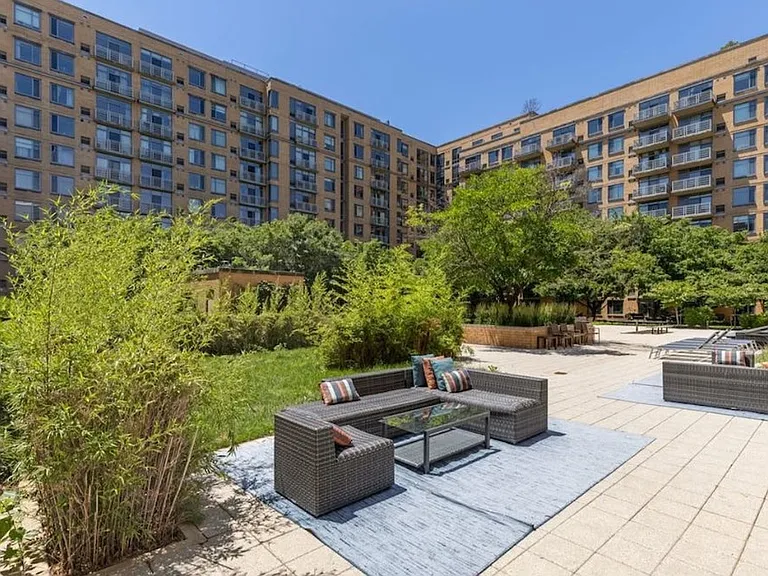 475 K St NW #909 — Photo 16
