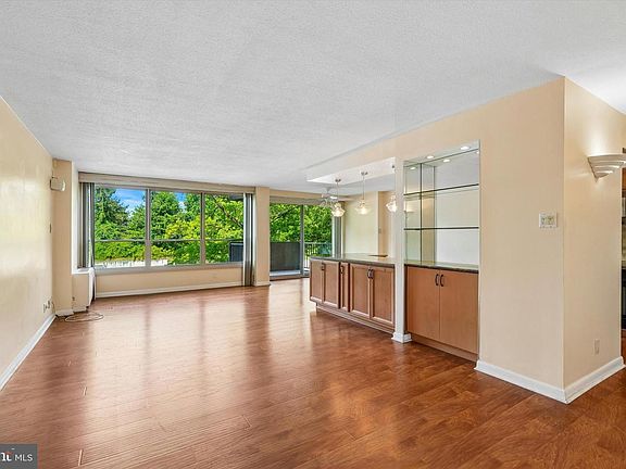 3rd image of 1001 City Ave #W-312