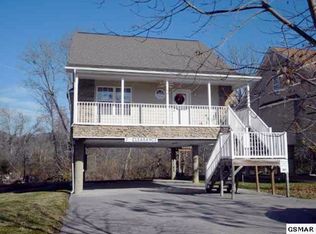 758 Plantation Dr, Pigeon Forge, TN 37863