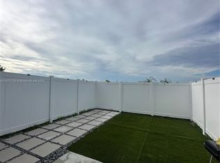 1070 NW 6th Ter #1070, Homestead, FL 33034