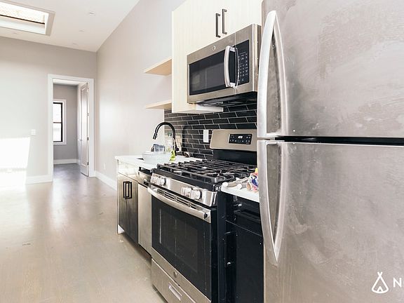 2nd image of 241 Montrose Ave #3D
