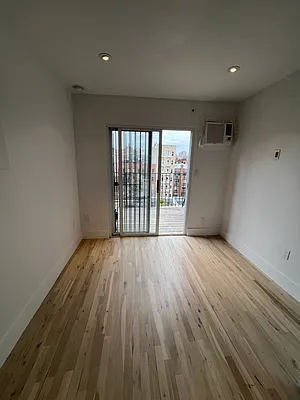 Rented by The Ellis Organization | media 7