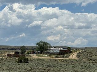 97 Calle Conejo, Arroyo Hondo, NM 87513