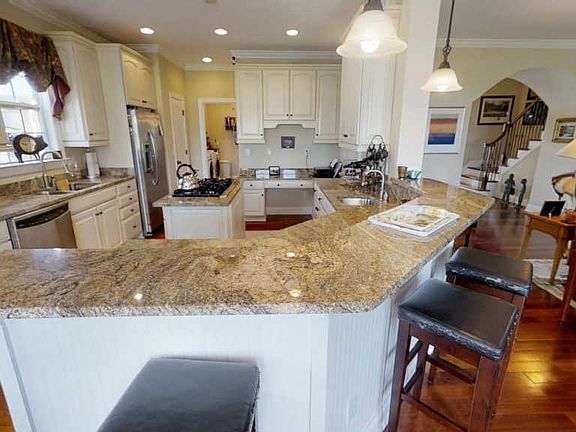 3rd image of 4415 Hope Plantation Dr