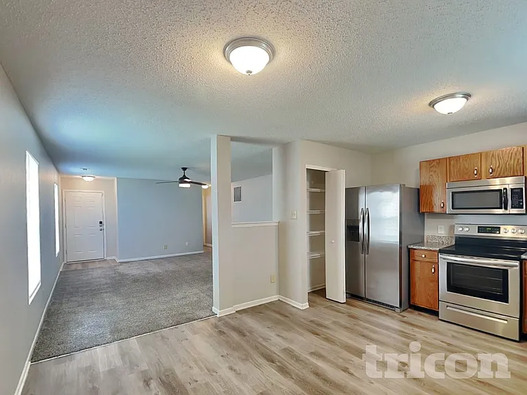 3146 Brandenburg Dr — Photo 5