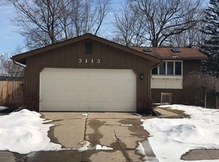 3113 Scarborough Rd, Lansing, MI 48910