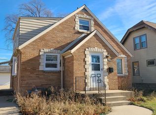 4472 S Griffin Ave, Milwaukee, WI 53207