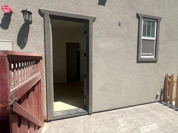 17306 Canutes Ct #Adu, Lathrop, CA 95330