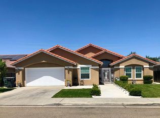 3399 Avalon Ave, Madera, CA 93637