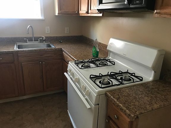 3rd image of 1438 N Vogdes St
