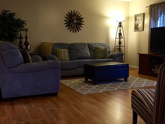 4th image of 528 W Ashby Dr #Ww