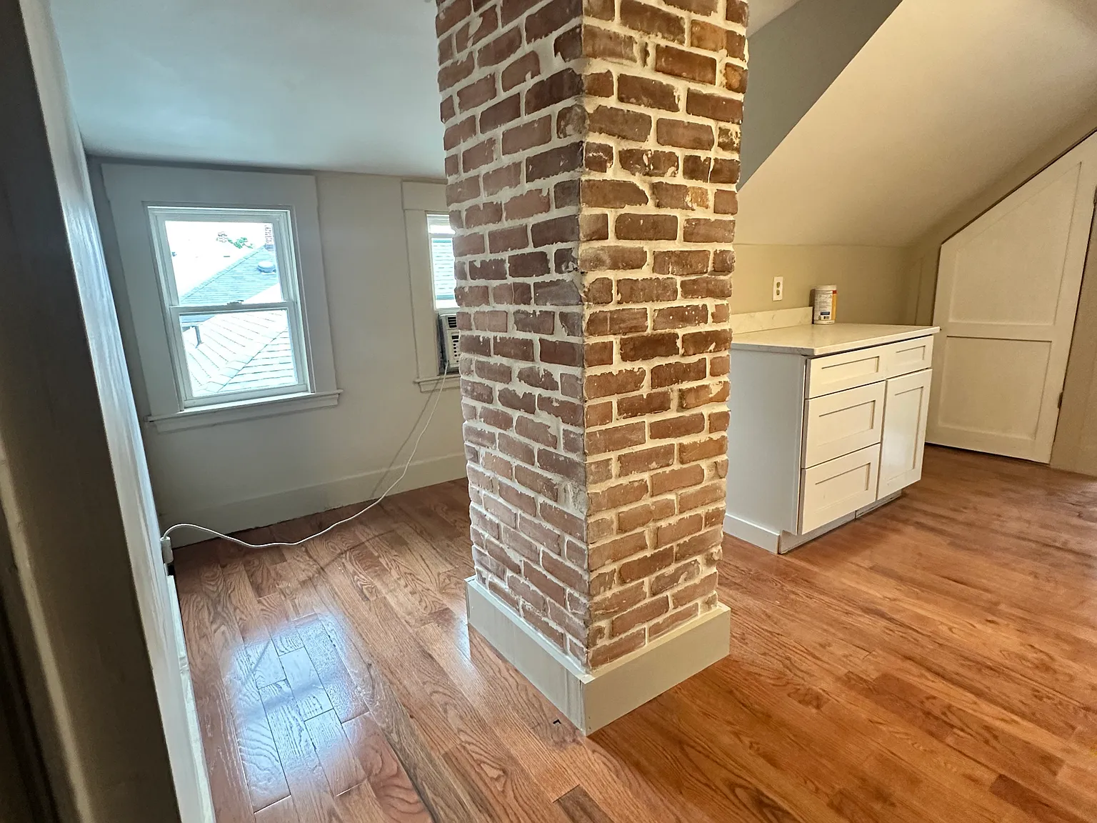 1 bed, 600 sqft, $2,100 — Photo 4