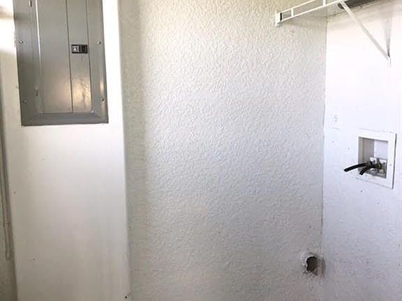3rd image of 4541/4543 20th St SW