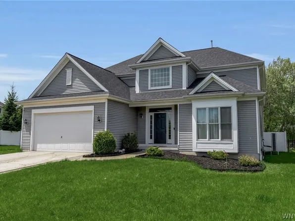 111 Caldwell Dr, West Seneca, NY 14224